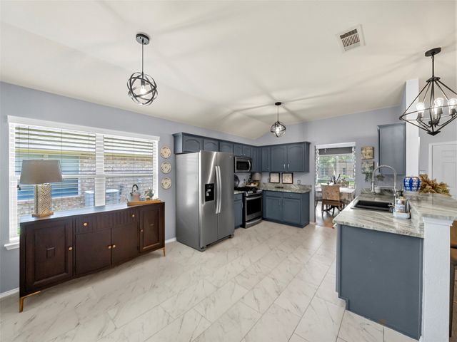 204 Arbor Ridge Drive, Allen, TX 75002