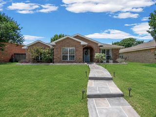 204 Arbor Ridge Drive, Allen, TX 75002