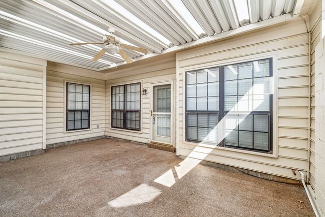 8731 Sawyer Brown Rd, Nashville, TN 37221