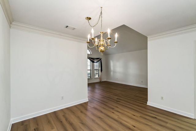 8731 Sawyer Brown Rd, Nashville, TN 37221