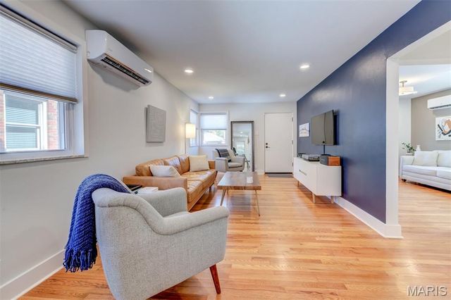 5111 Lenox Avenue, St Louis, MO 63119