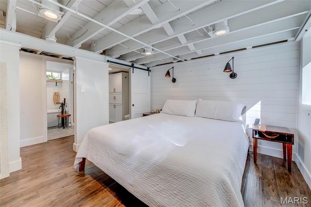 5111 Lenox Avenue, St Louis, MO 63119