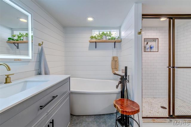 5111 Lenox Avenue, St Louis, MO 63119