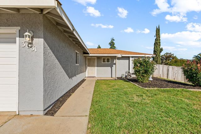 3631 Lyra St, Sacramento, CA 95827