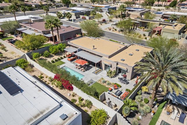 1069 Azure Court, Palm Springs, CA 92262