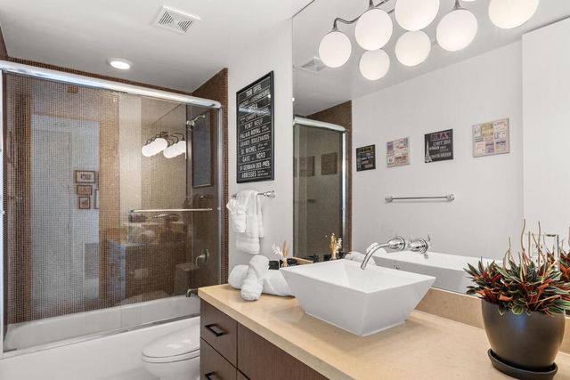 1069 Azure Court, Palm Springs, CA 92262