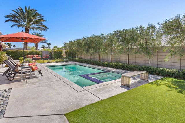 1069 Azure Court, Palm Springs, CA 92262