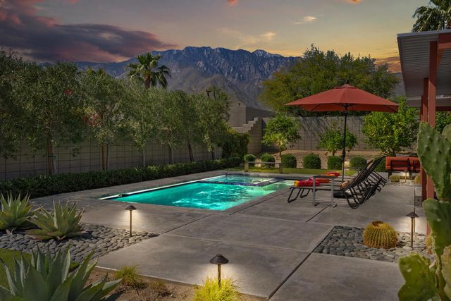 1069 Azure Court, Palm Springs, CA 92262
