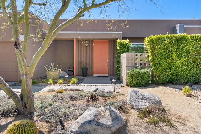 1069 Azure Court, Palm Springs, CA 92262