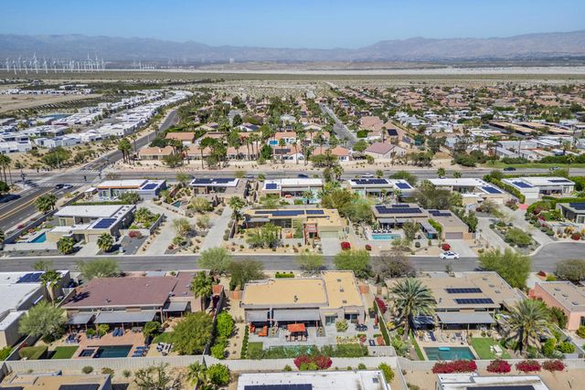 1069 Azure Court, Palm Springs, CA 92262