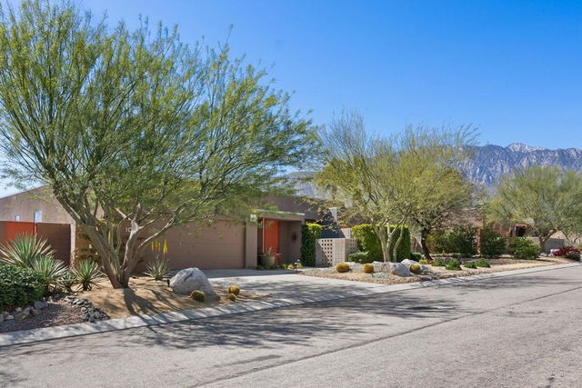 1069 Azure Court, Palm Springs, CA 92262