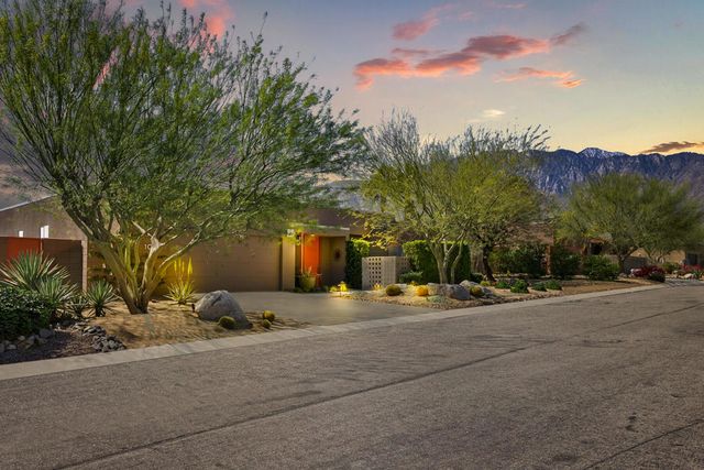 1069 Azure Court, Palm Springs, CA 92262