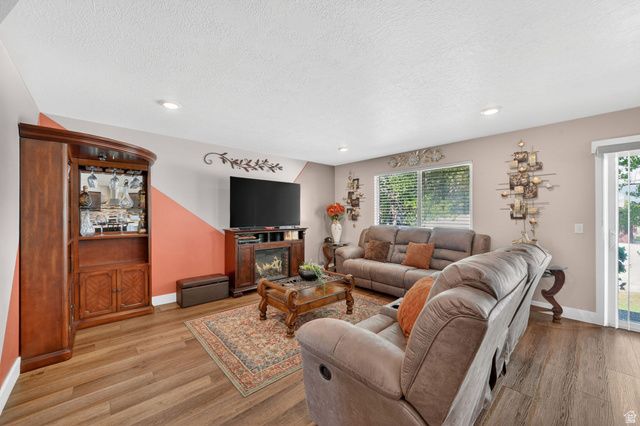 5925 S OLYMPIC VW, Kearns, UT 84118