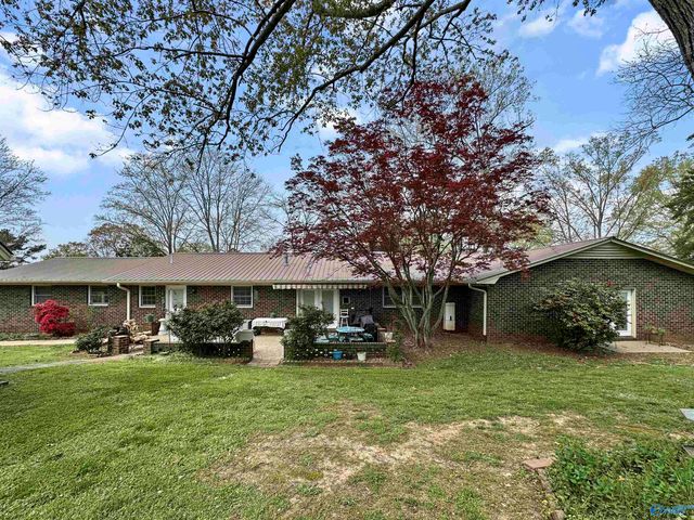 1913 Garner Street, Scottsboro, AL 35769