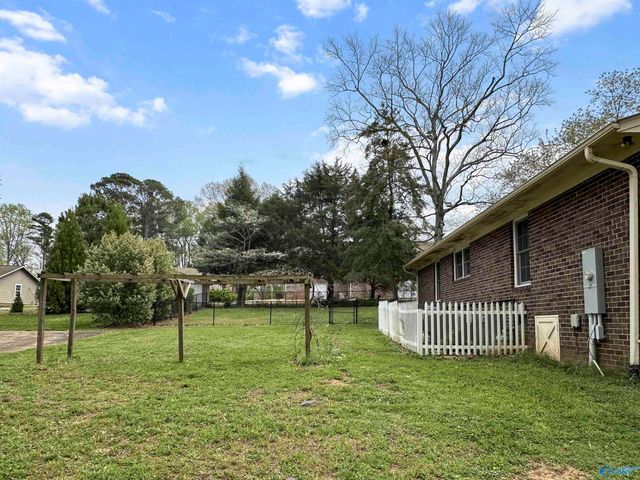 1913 Garner Street, Scottsboro, AL 35769