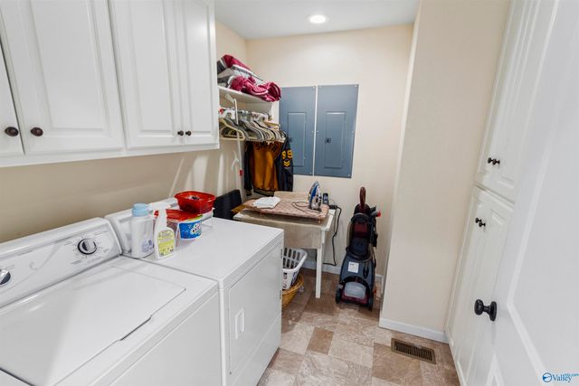 1913 Garner Street, Scottsboro, AL 35769