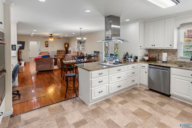 1913 Garner Street, Scottsboro, AL 35769