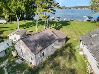 70855 Hollywood Shores Drive, Union, MI 49130