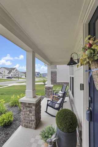 1100 Manorwood Trace, Grove City, OH 43123