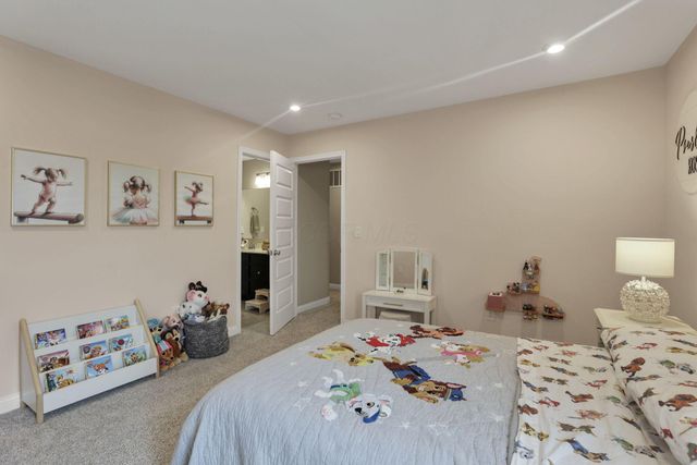 1100 Manorwood Trace, Grove City, OH 43123