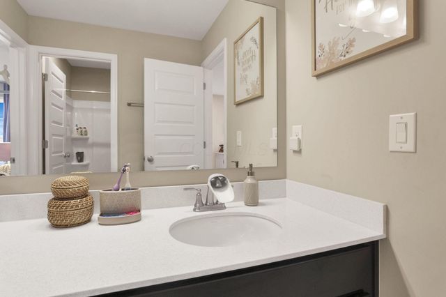 1100 Manorwood Trace, Grove City, OH 43123