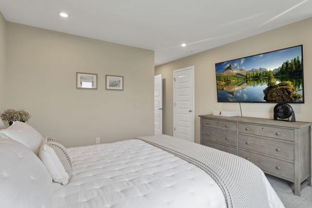 1100 Manorwood Trace, Grove City, OH 43123