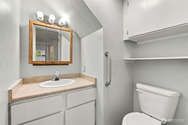 8419 WASHINGTON Boulevard SW, Lakewood, WA 98498