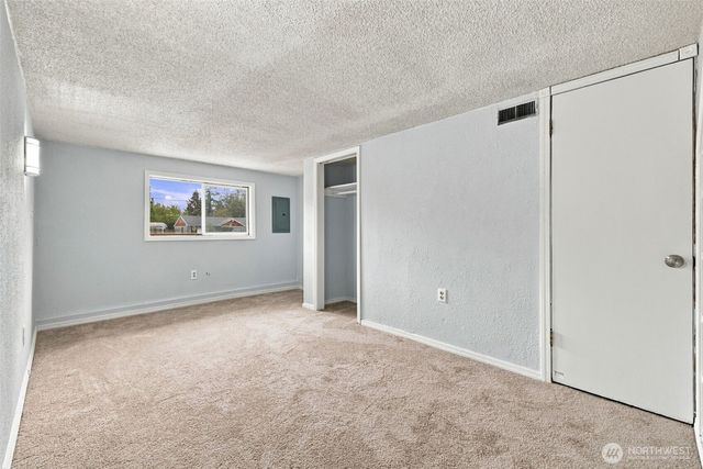 8419 WASHINGTON Boulevard SW, Lakewood, WA 98498