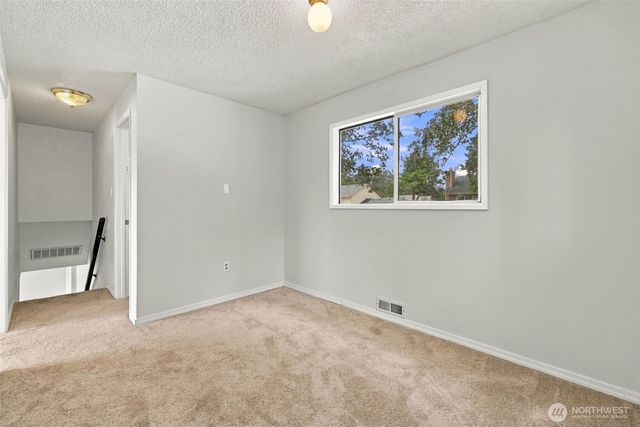 8419 WASHINGTON Boulevard SW, Lakewood, WA 98498