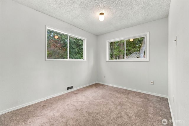 8419 WASHINGTON Boulevard SW, Lakewood, WA 98498