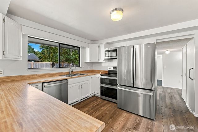 8419 WASHINGTON Boulevard SW, Lakewood, WA 98498