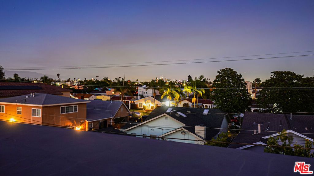 Image 57 of property listing at 2012 S Curson Avenue, Los Angeles, CA 90016
