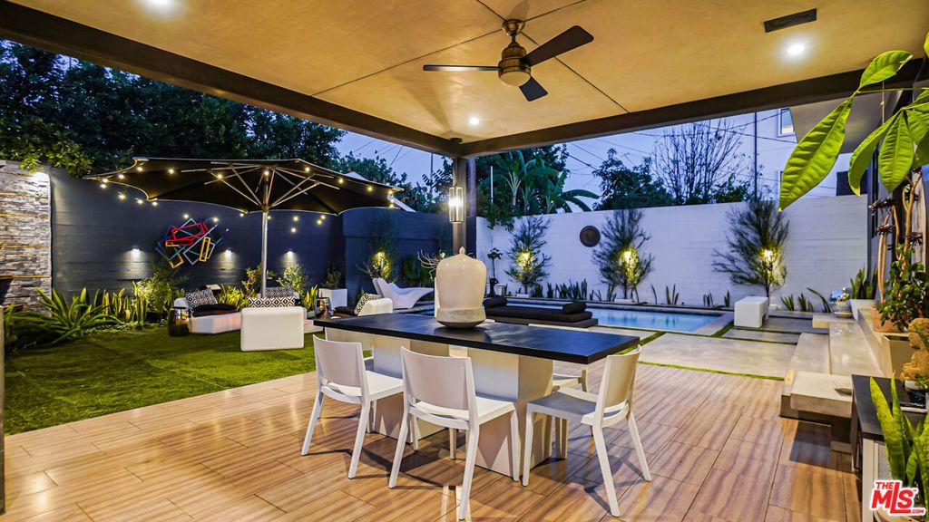 Image 60 of property listing at 2012 S Curson Avenue, Los Angeles, CA 90016