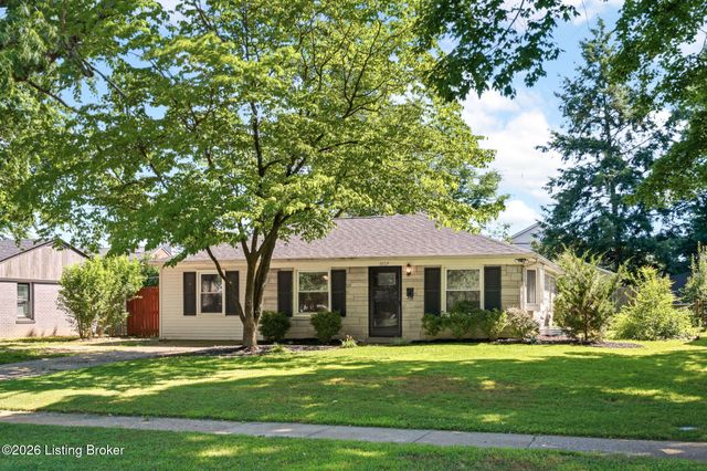 2017 Redleaf Dr, Louisville, KY 40242