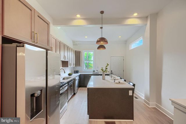 2118 BOLTON ST, Baltimore, MD 21217