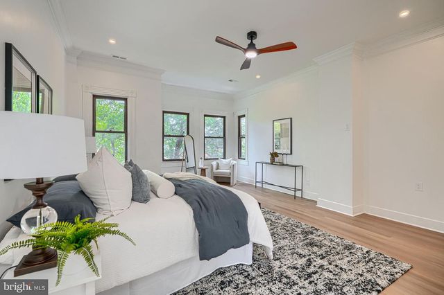 2118 BOLTON ST, Baltimore, MD 21217
