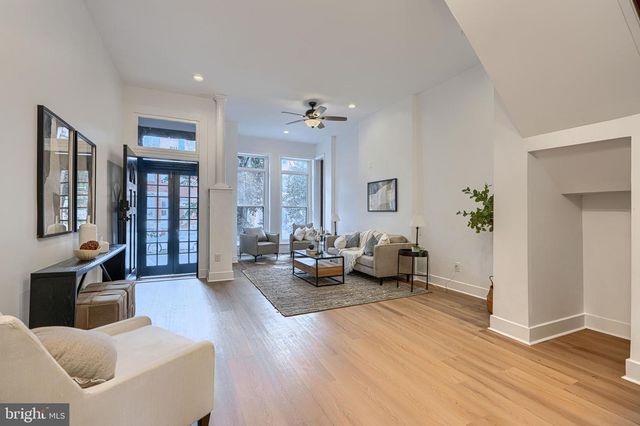 2118 BOLTON ST, Baltimore, MD 21217