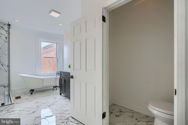 2118 BOLTON ST, Baltimore, MD 21217