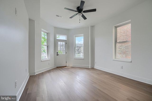 2118 BOLTON ST, Baltimore, MD 21217