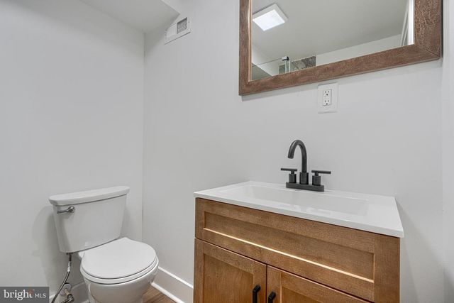 2118 BOLTON ST, Baltimore, MD 21217