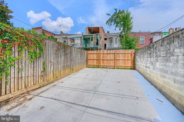 2118 BOLTON ST, Baltimore, MD 21217