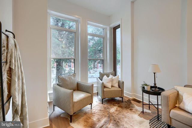 2118 BOLTON ST, Baltimore, MD 21217