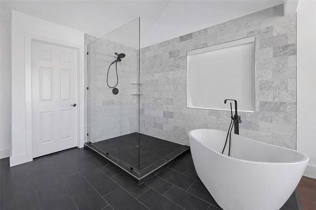 110 G Court, Bentonville, AR 72712