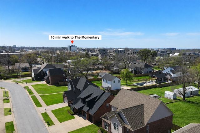 110 G Court, Bentonville, AR 72712
