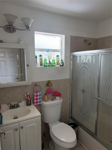 4347 E 9th Ct, Hialeah, FL 33013