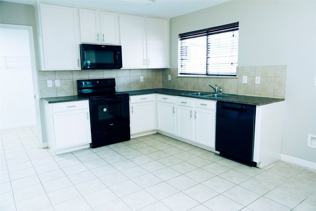 8805 Graywolf Ridge Trail, Fort Worth, TX 76244