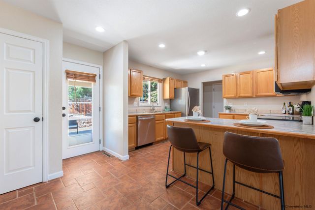 4520 SULLIVAN ST, Cheyenne, WY 82001