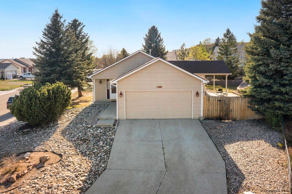 4520 SULLIVAN ST, Cheyenne, WY 82001