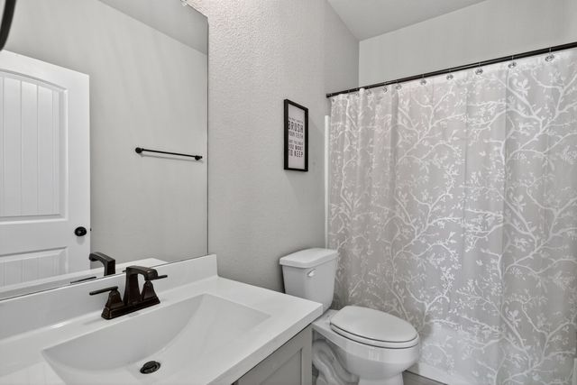 2815 Long Slope Road, Arlington, TX 76001