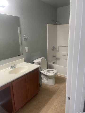 620 Northgap, New Braunfels, TX 78130